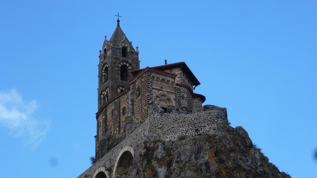 Le Gite Du Velay Bains Buitenkant foto